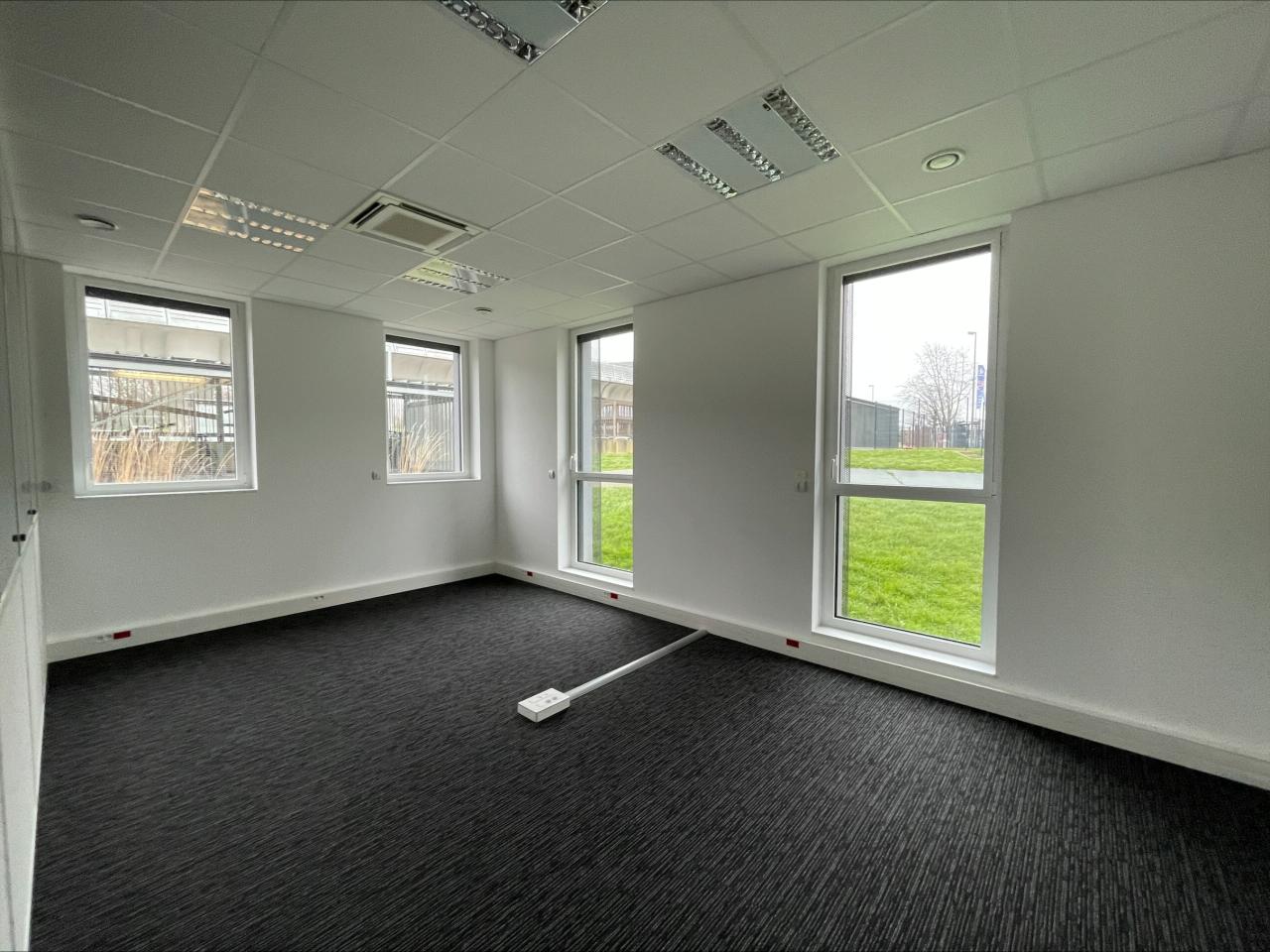 Bureau Cesson-Sévigné 270m² Location bureau Cesson-Sévigné Ille-et-Vilaine OLBUR2529591 0